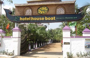 Tun L' Hotel House Boat Resorts
