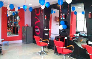 Alexander Professional Saloon For Men & Women