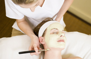 Sawarna Beauty Parlour (Ladies only)