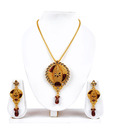 Adhira Circular Shape Rajwada Style Necklace Set