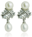 OPS. Glorious Pearl Earrings DSNER59