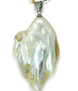 OPS. Beautiful Silver Alloy Pearl Pendant DSNP12-C