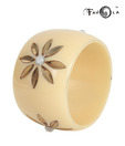 Favola Handcrafted Brown & Cream Wooden Bangle