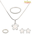 Kriaa Floral Design Pretty Pendant Set