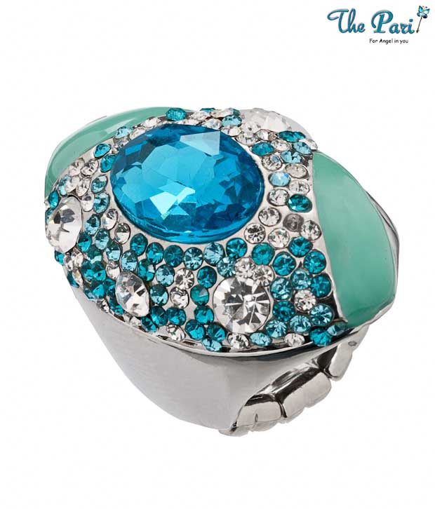 Pari Delicate Blue Rhinestone Studded Ring