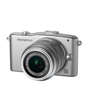 Olympus EPM 1 (Lens 14-42mm) (Silver) with Freebies: UV Lens Filter + Lens Cleaning Kit + 4GB SD card & Carry case