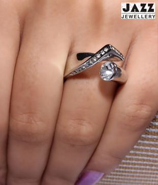 Jazz  Appealing Crystal Ring