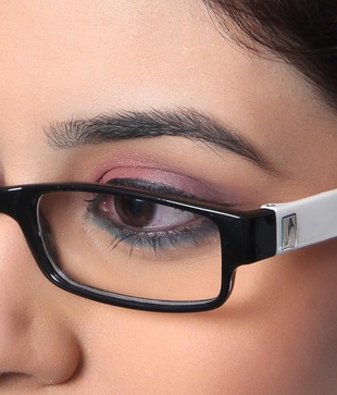 SD Alluring White & Black Eyewear & Free Pen Worth 199