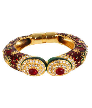 Deccan's Glittering Combo