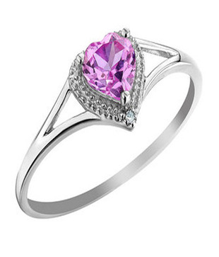 AG Woman In Love Diamond Ring