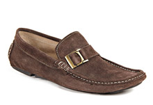 Loafers at Flat 999